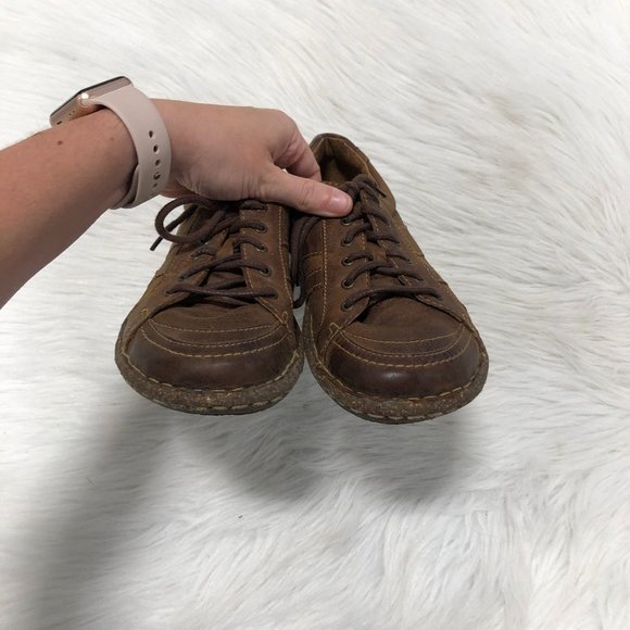 BORN Melissa Brown Leather Lace Up Sneaker SZ 8 - Picture 3 of 6